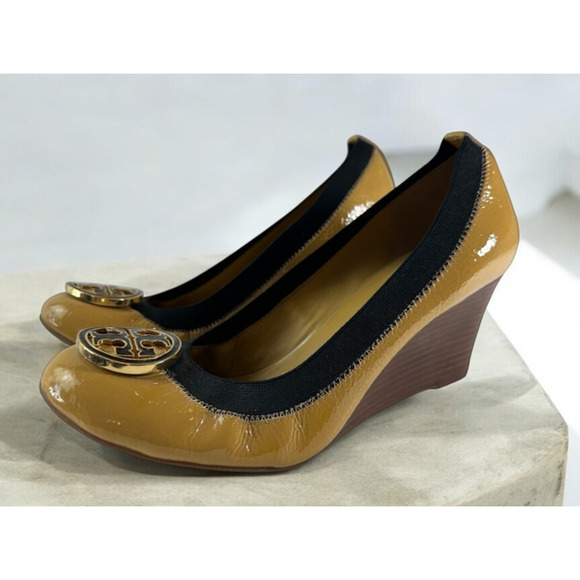 TORY BURCH Caroline Wedge Ice Coffee Black Leather Beige Women's Size 9 / 9M - Picture 2 of 16